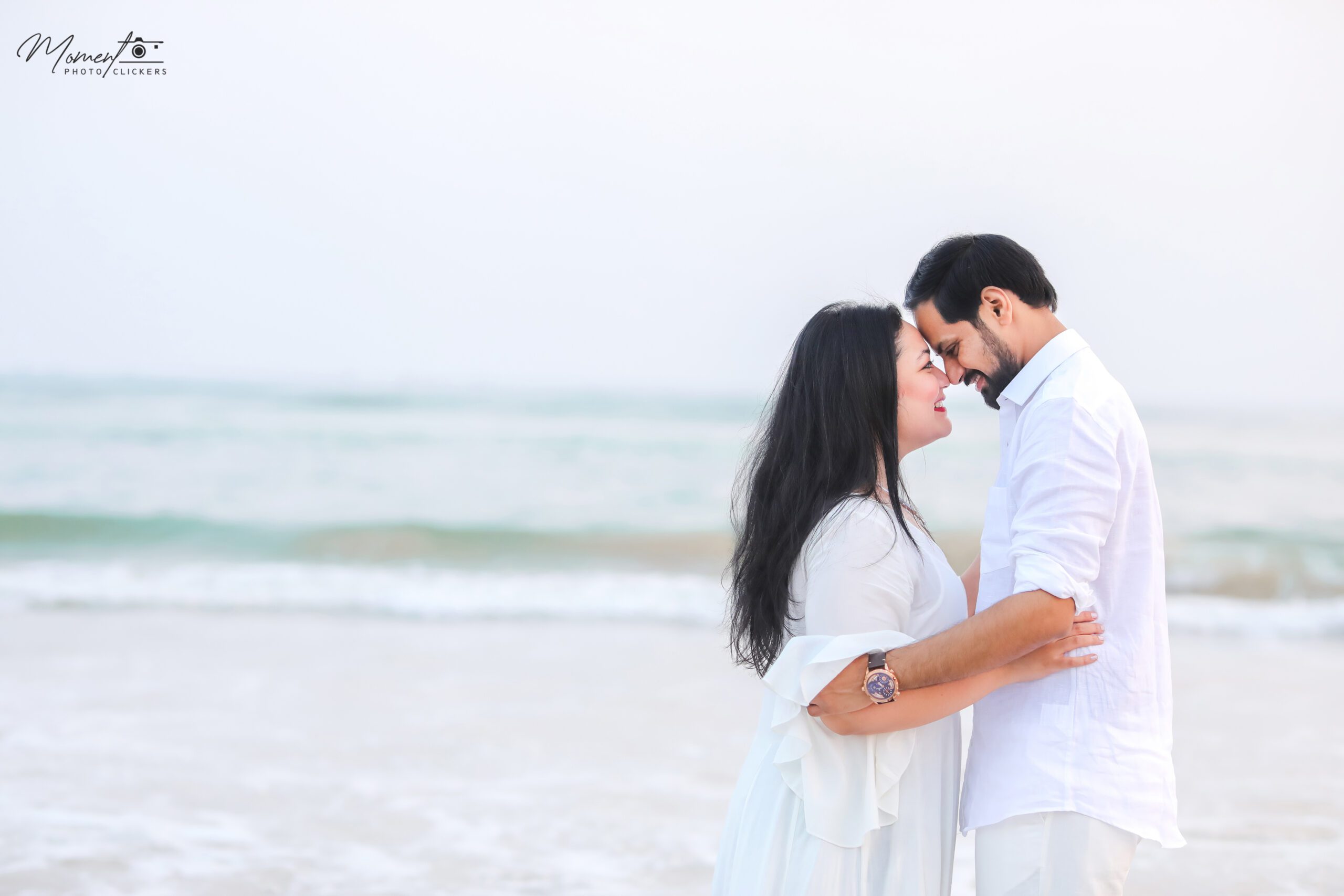 15 Simple & Best Pre-Wedding Photography Poses for Couples | MakeupWale